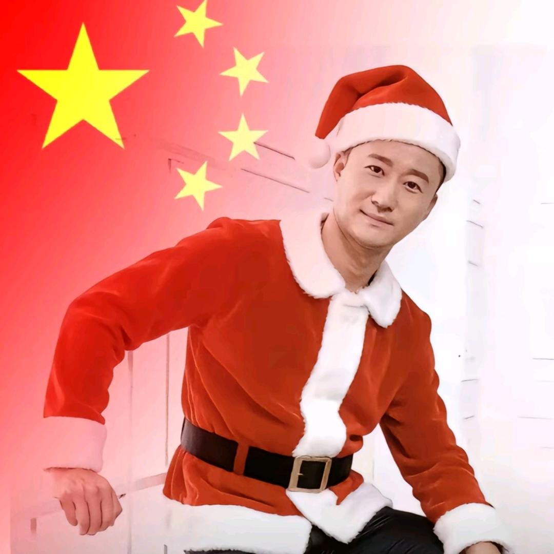 老公偷穿蕾丝内裤在外面给别人当0