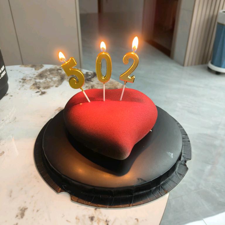 LiLy爱吃香菜😂