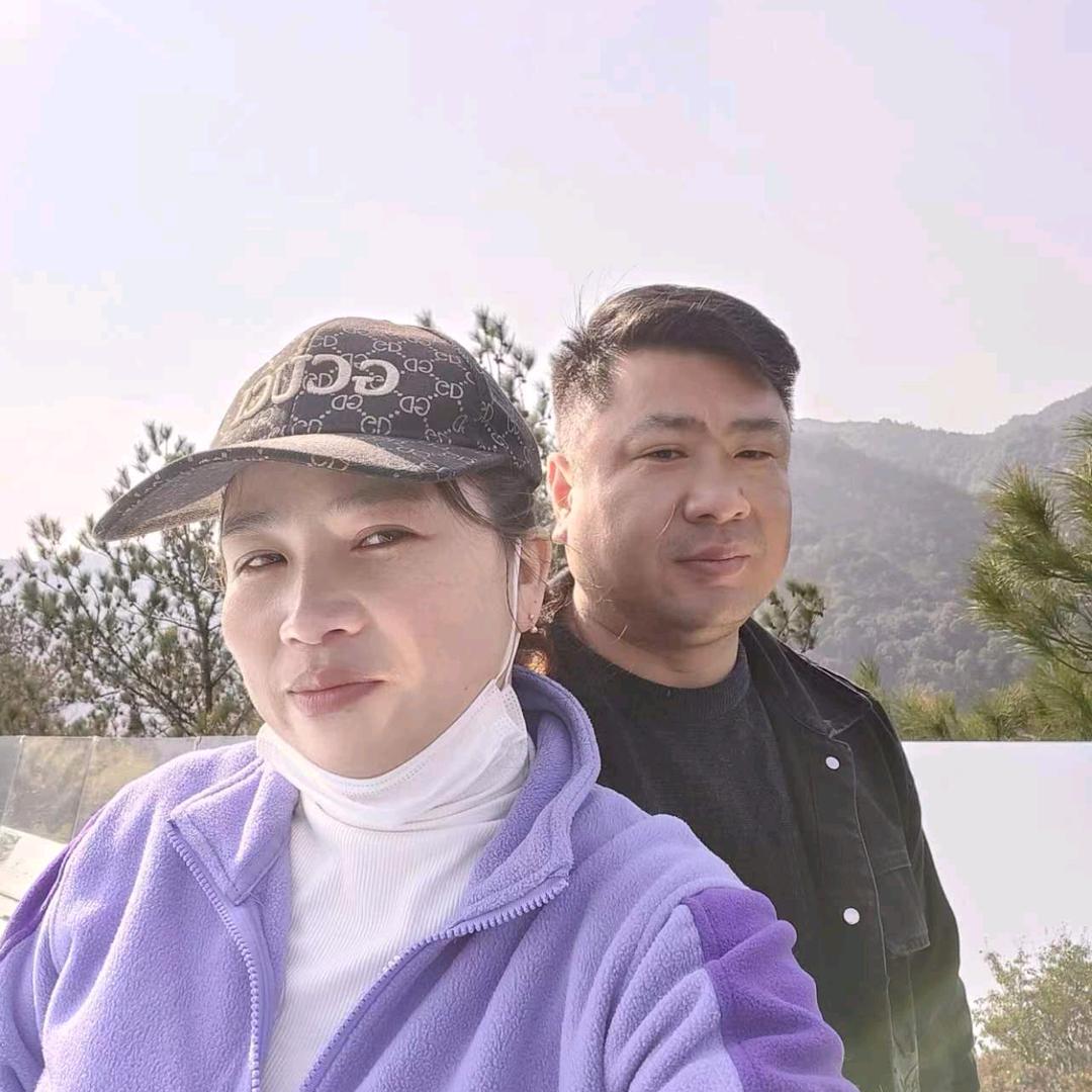 高连杰生产高档有色纤维(浙江逸含化纤)