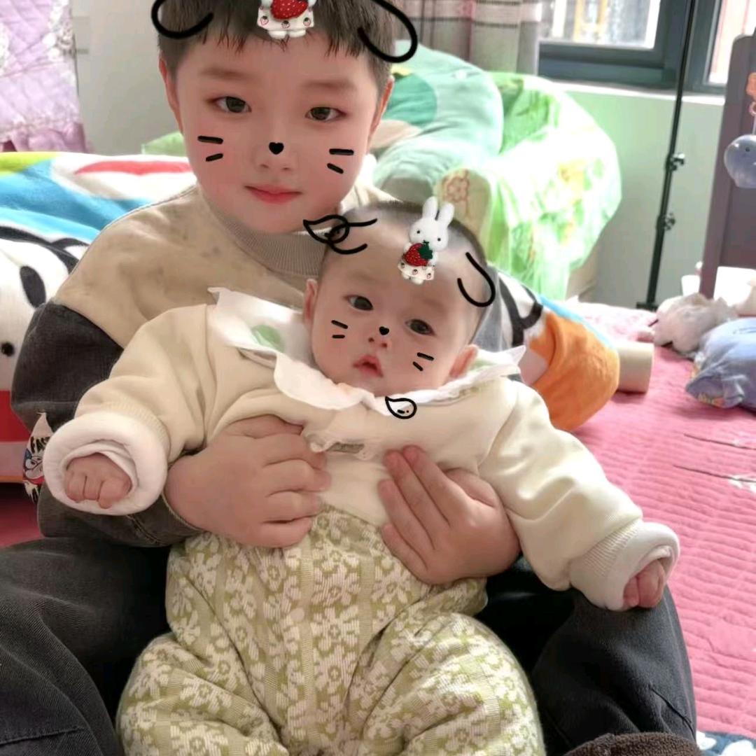 程嘉航程佳依奶奶