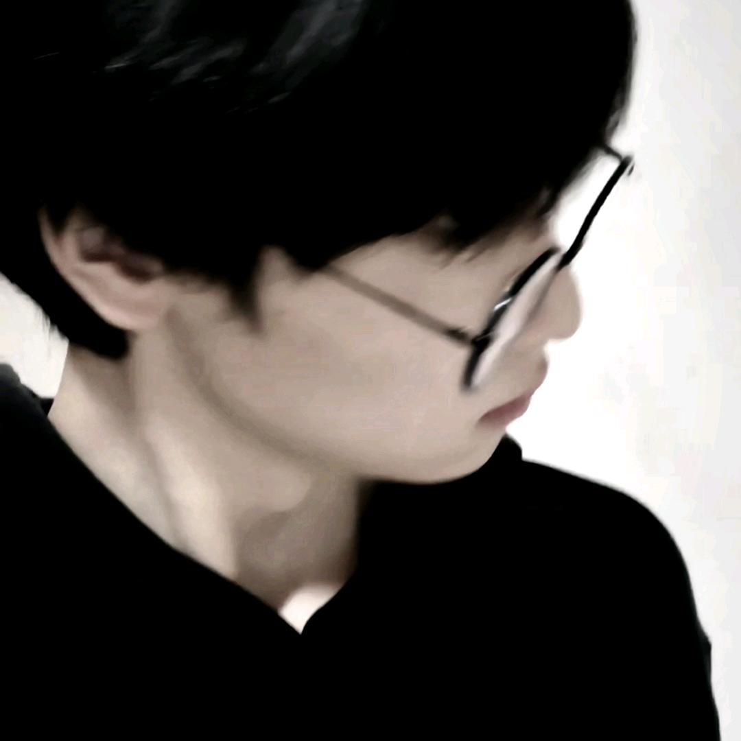 铭沦