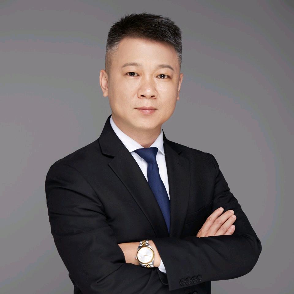 胡行  世毅