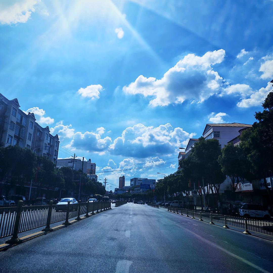 小亘头像