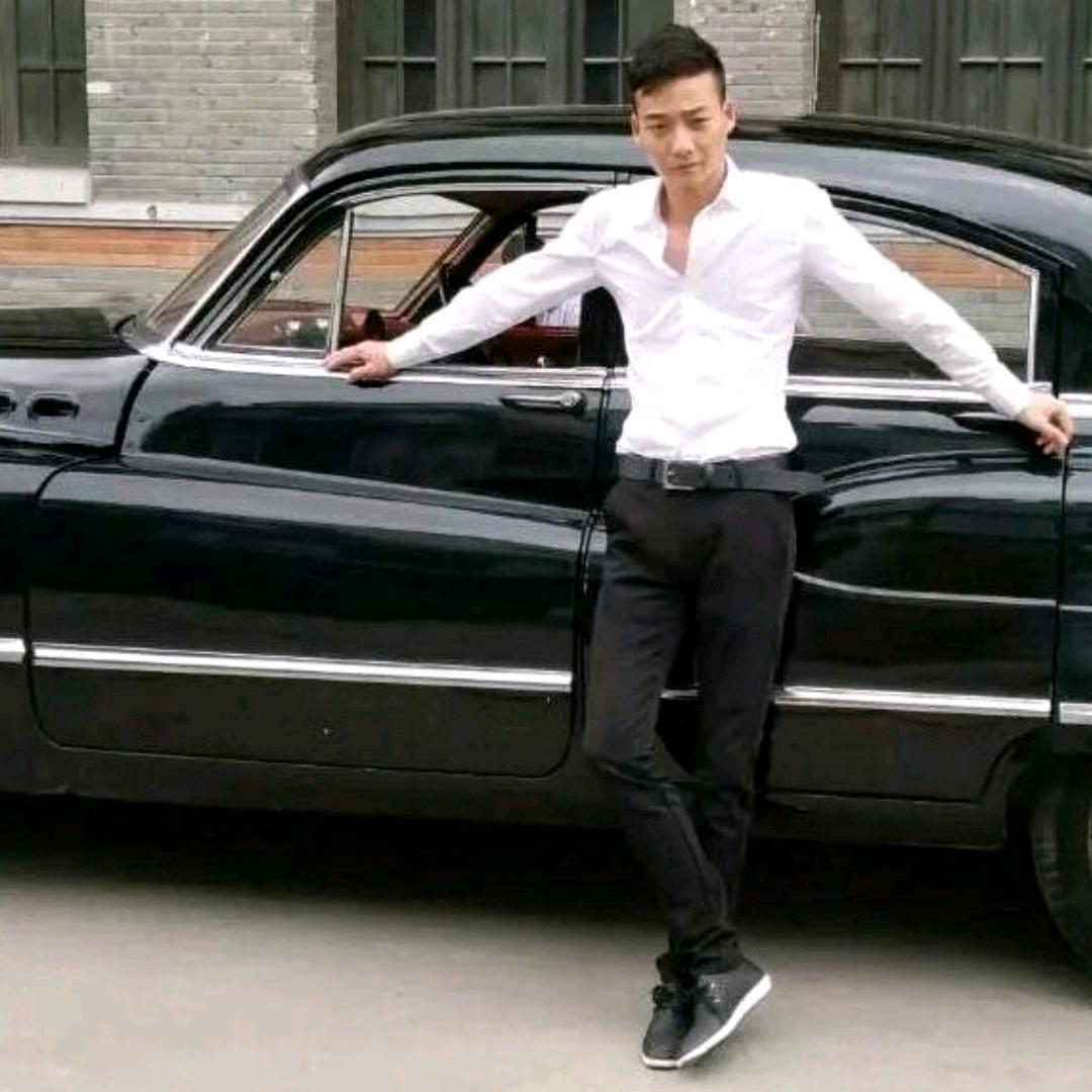 AWEI 阿炜