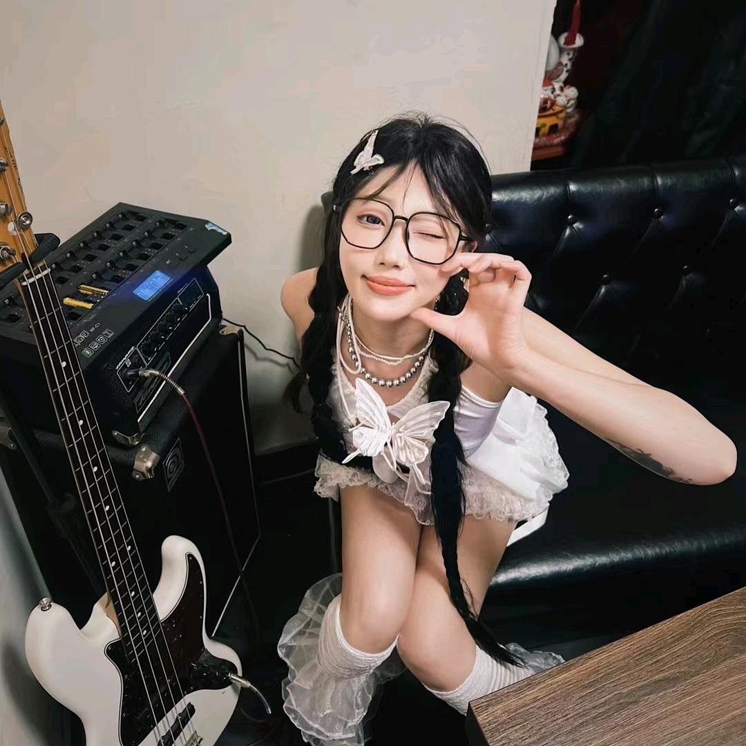 小C咋了