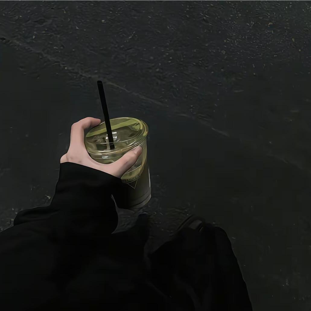 七七、