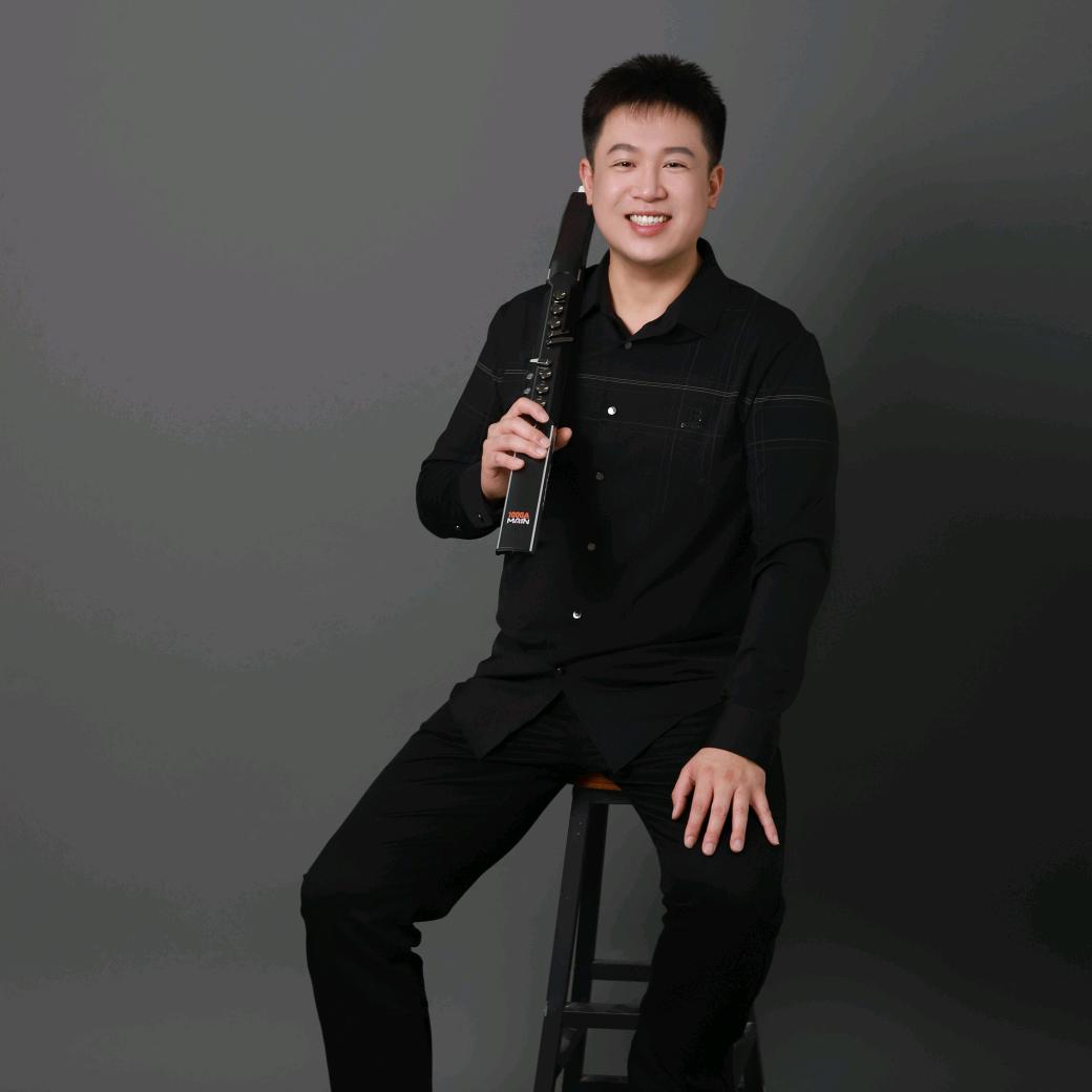 一位热爱厨艺的音乐人 （何老师）