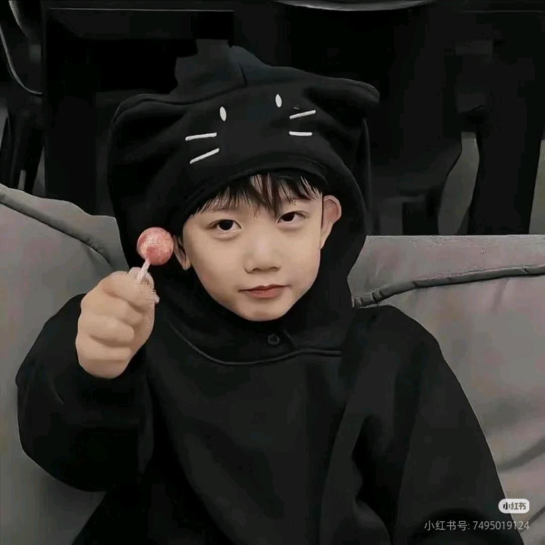 𝓛𝓾𝓬𝓴𝔂落雨