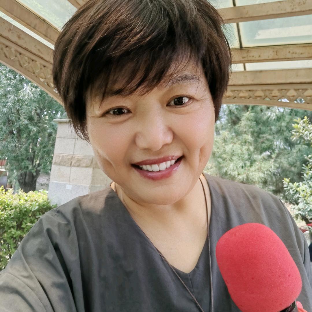 酒窝姐爱唱歌