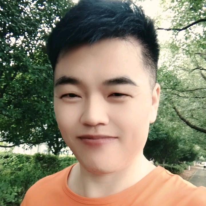 五哥的微笑