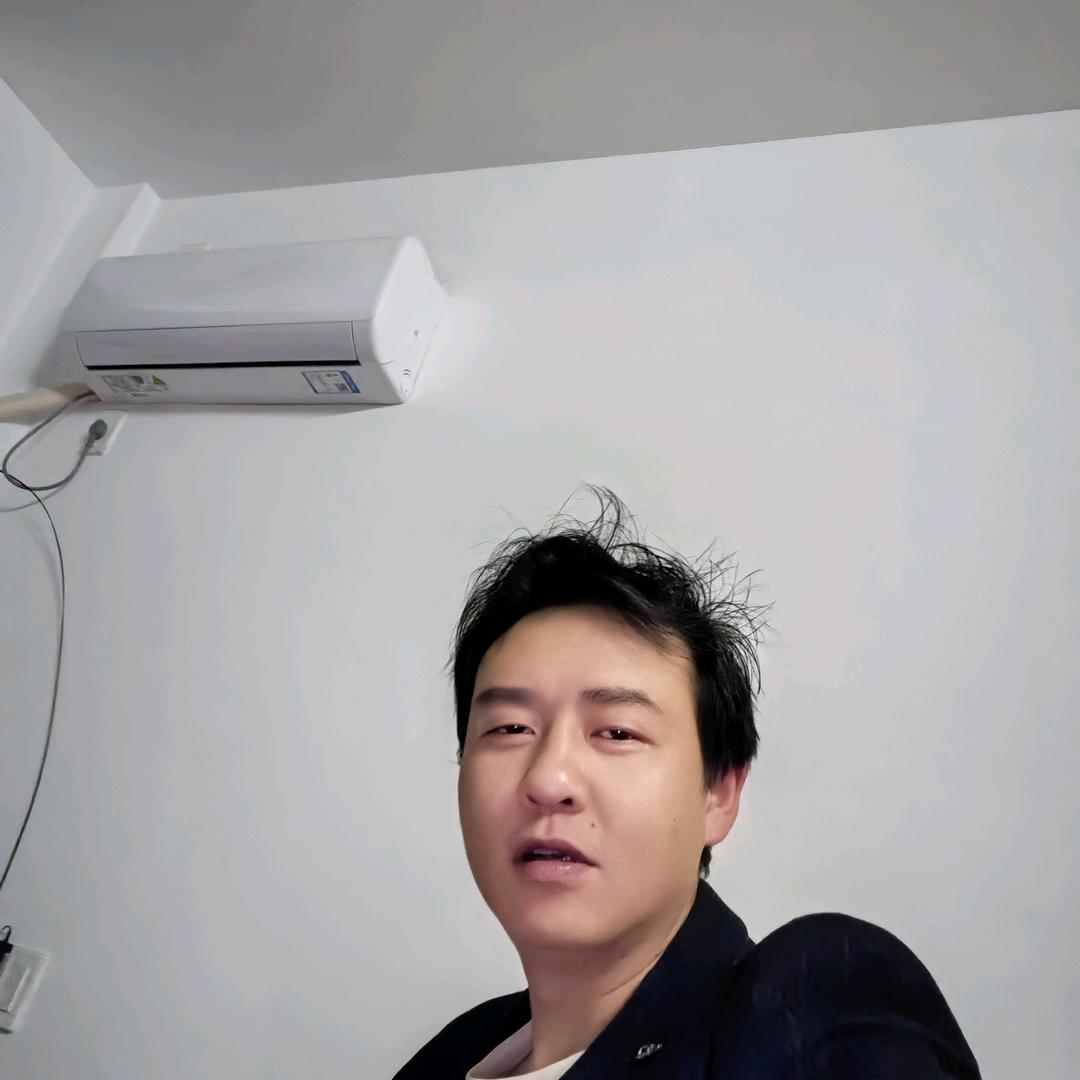 何先生