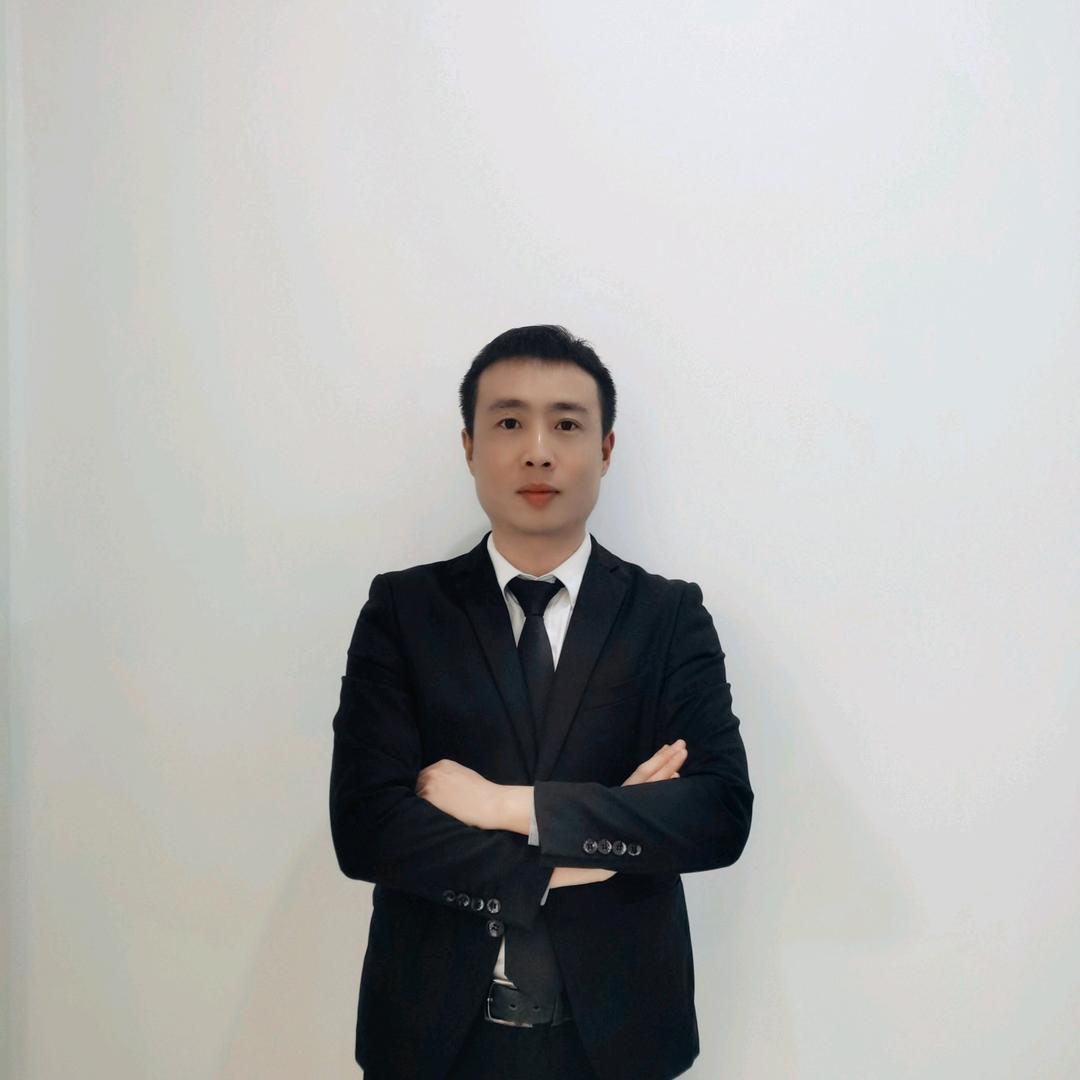 卡车推荐官～豪沃卡车飞哥