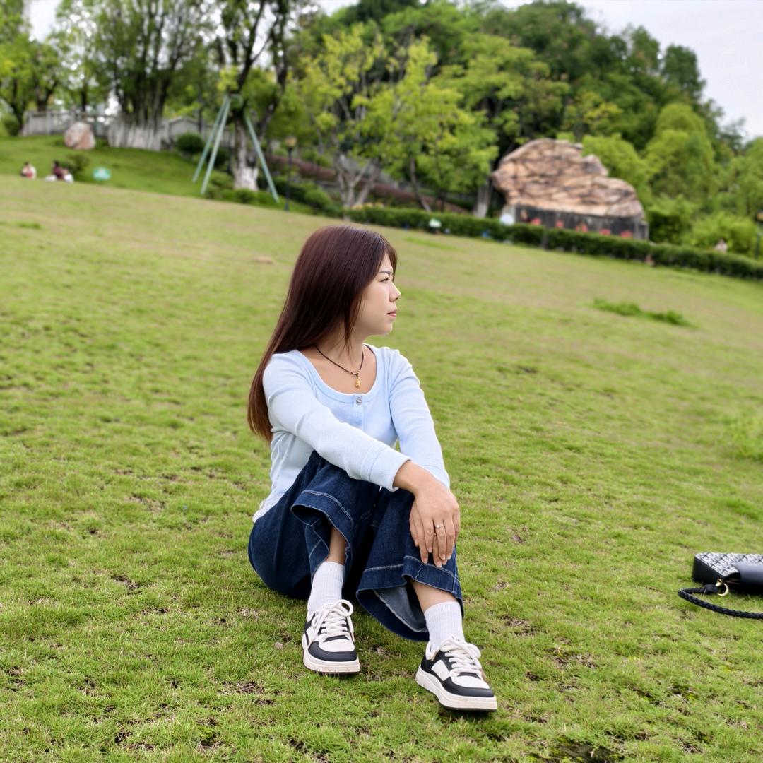 Lᵒᵛᵉᵧₒᵤ有袁人°ꦿ⁵²º᭄