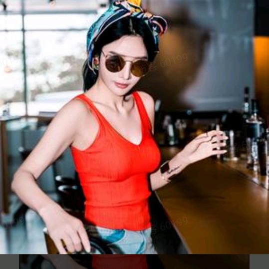 @迪丝嫚苓穿搭