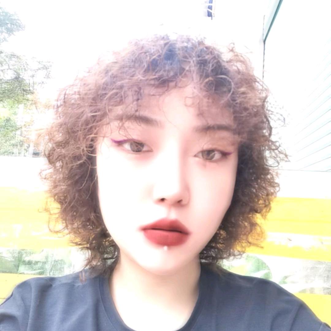 你的叶叶表姐