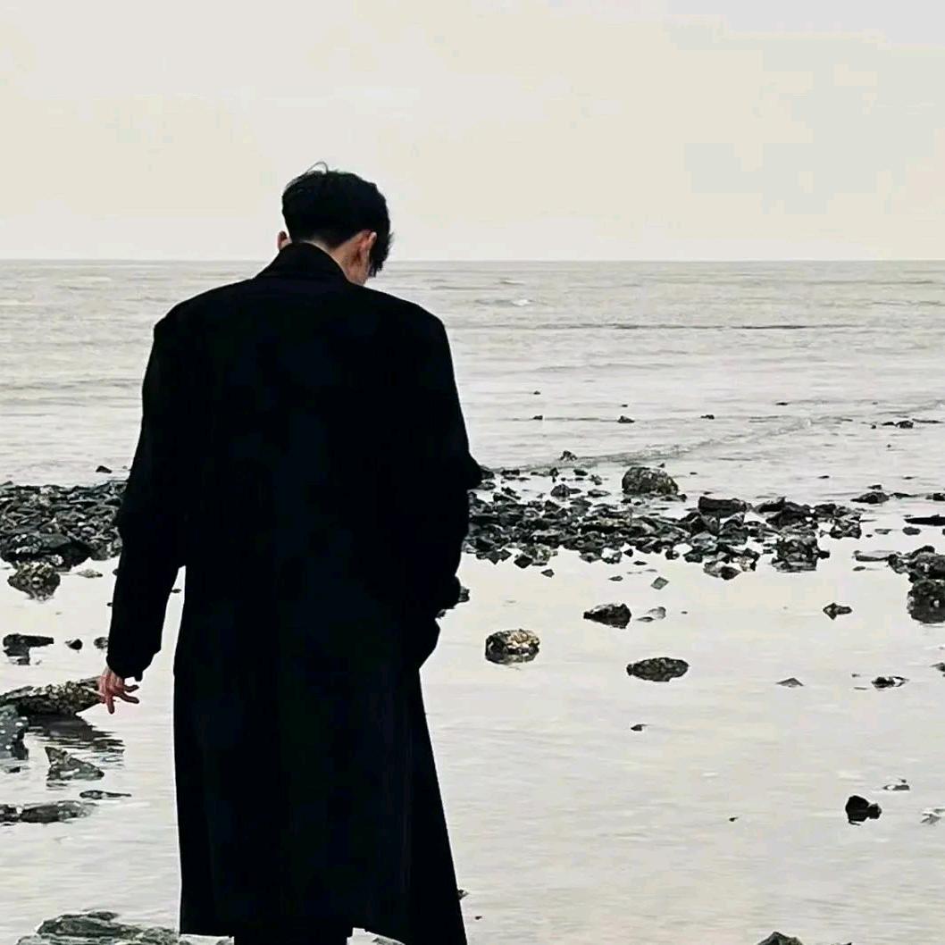 𝙈𝙧.𝒖𝒏𝒌𝒏𝒐𝒘𝒏༗