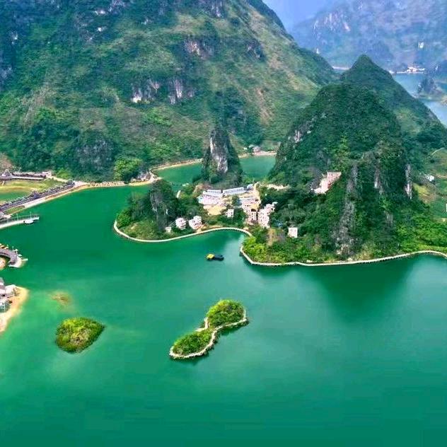 刷抖音看别人老婆？？