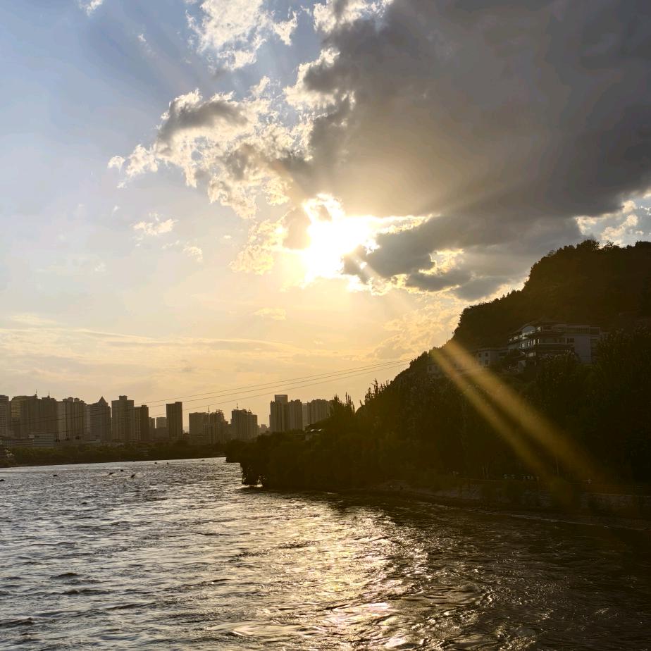 奔赴山海