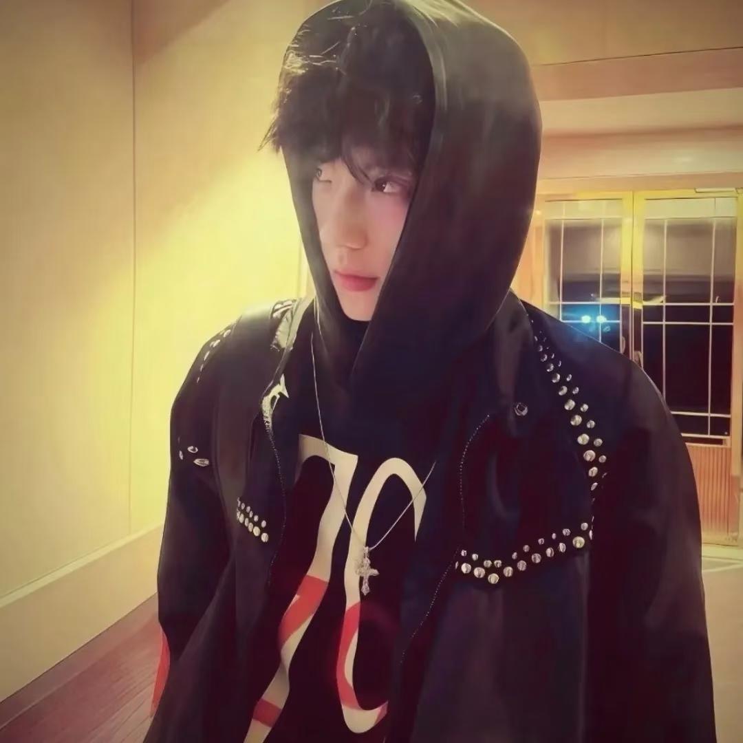 其实我是个忧郁的男人