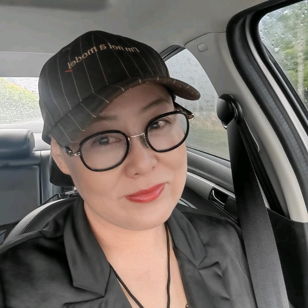 做美容的范镕滋