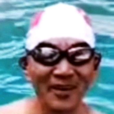 晚霞映明辉