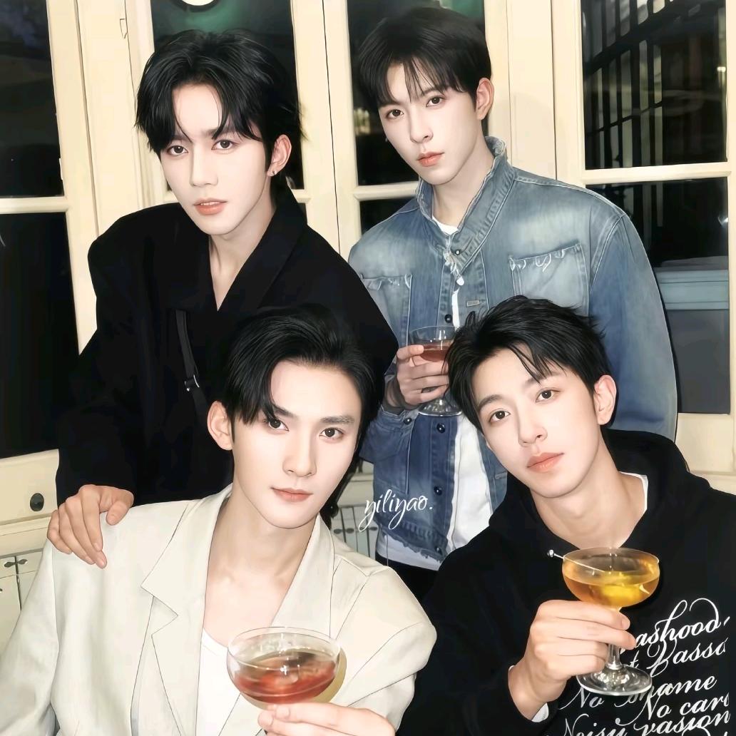 月透帘拢远梦回_