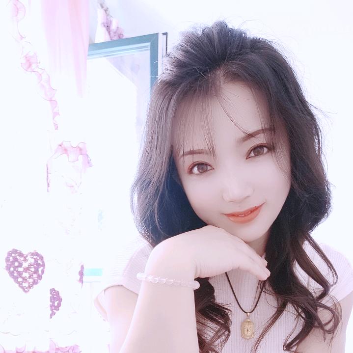 小燕子精品鞋帽店