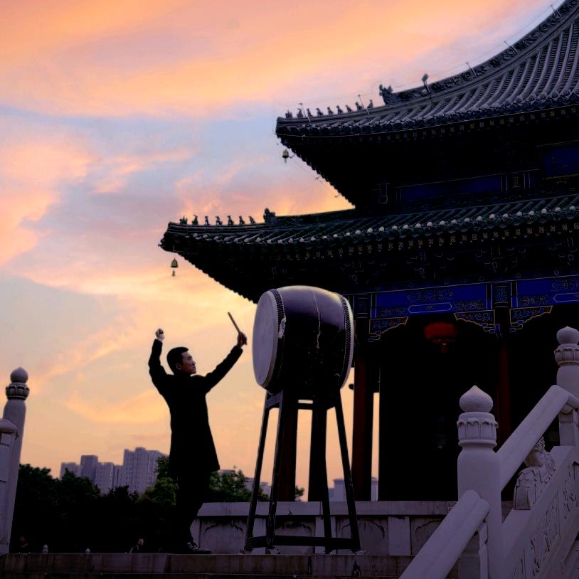 弓长 日召 日含