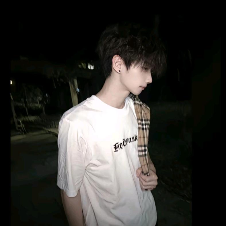 别往我身上弹大鼻嘎