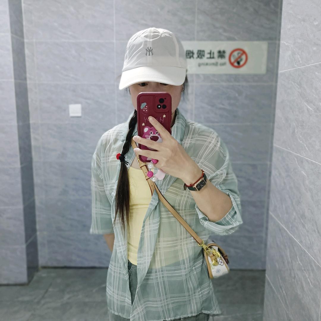 ૂ๑🍄小哭包੭🐾