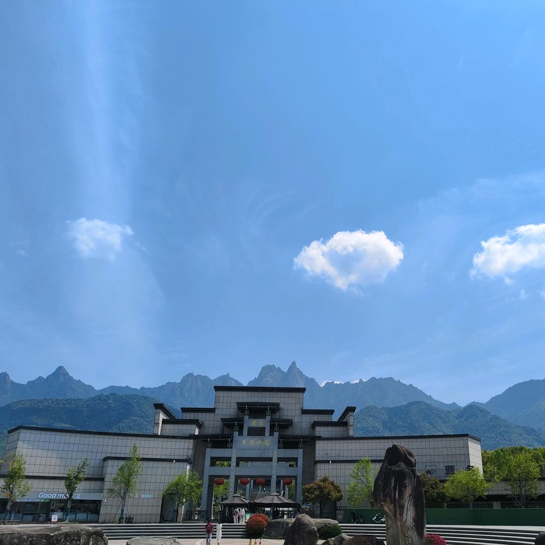 风在慕尼黑攀岩