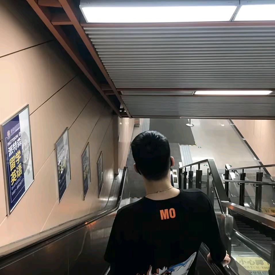 宇航员