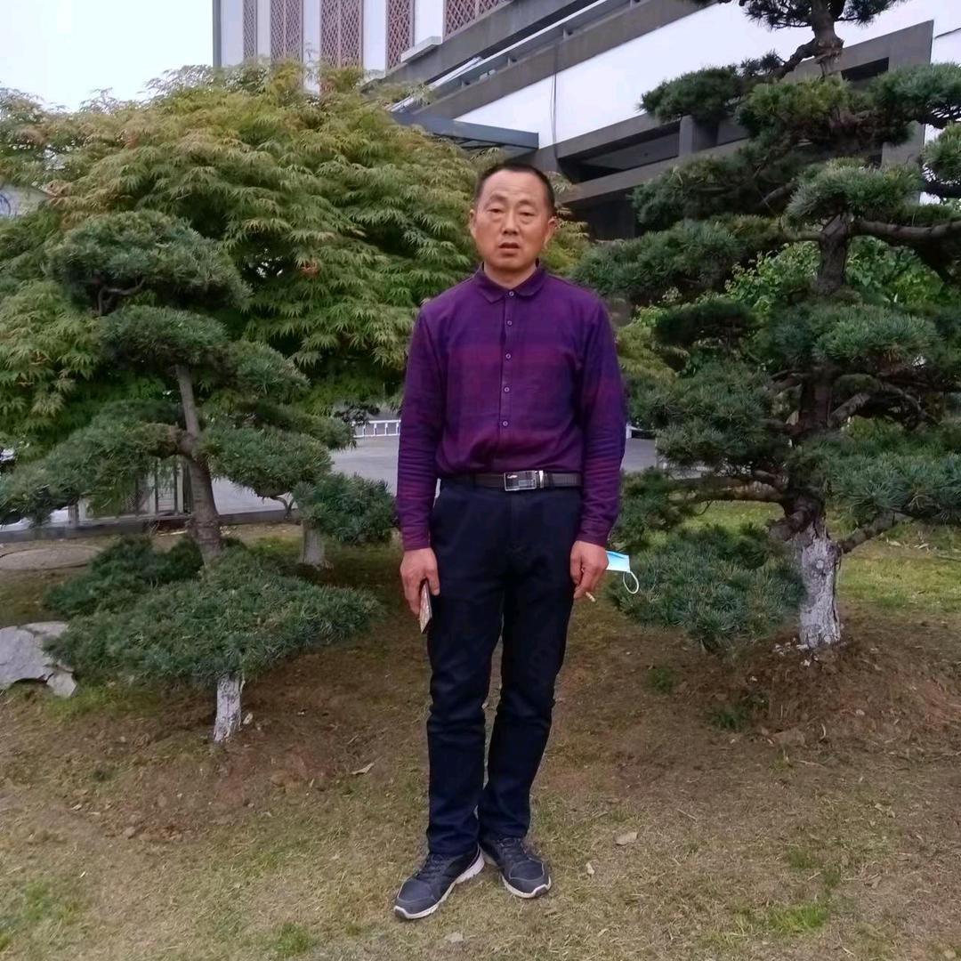 四月虎哥