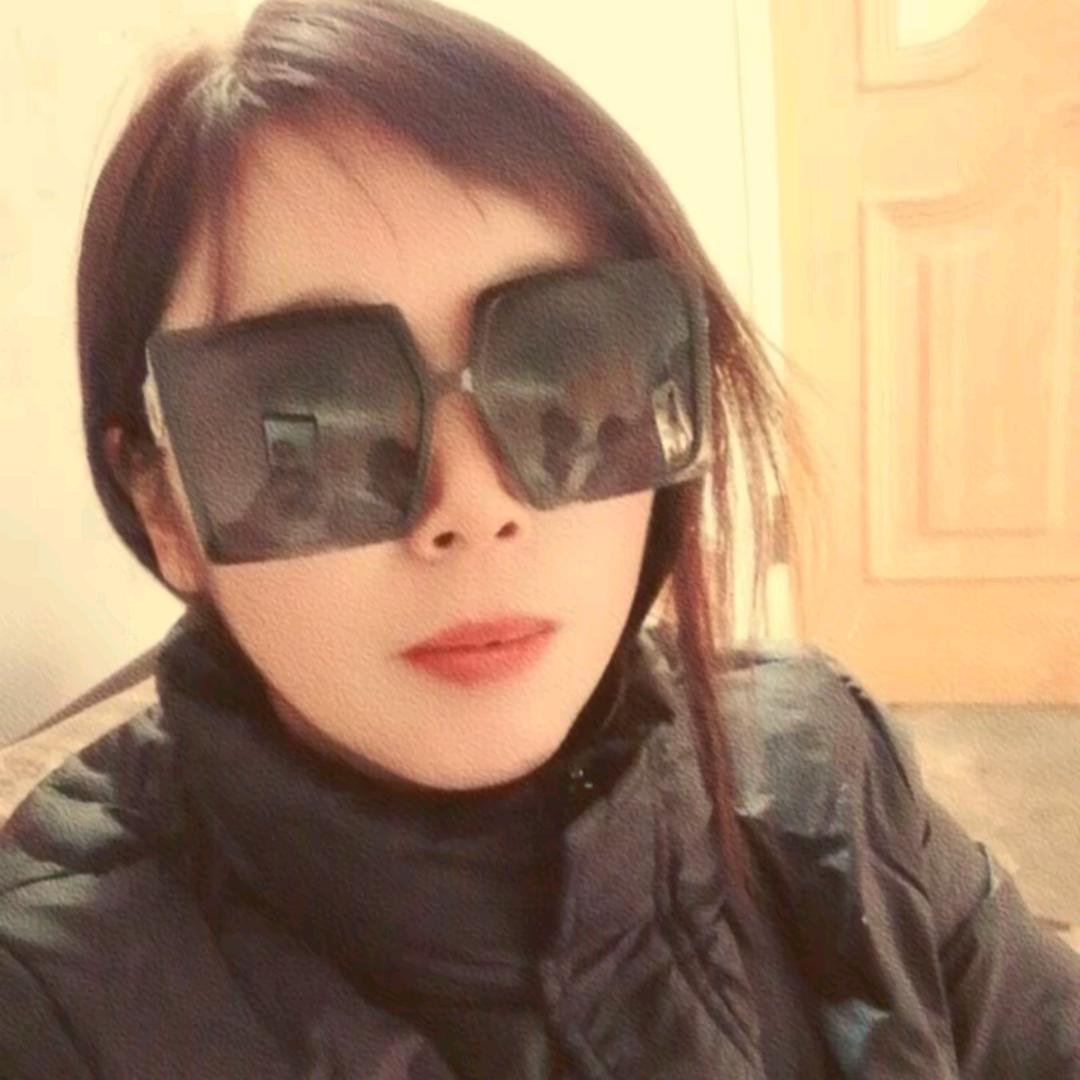 姐的霸气你高攀不起