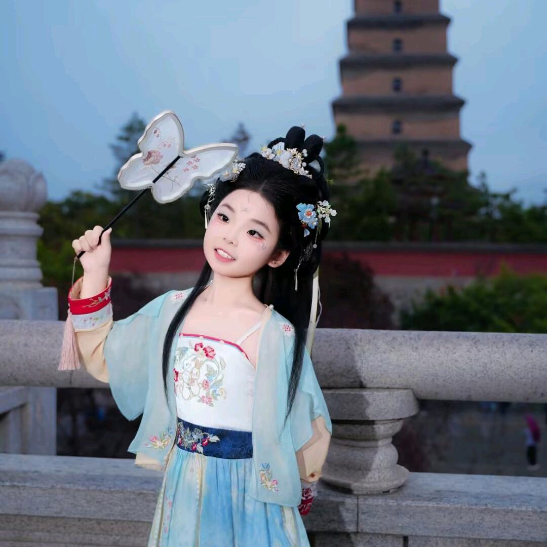 妞宝跳绳追高记
