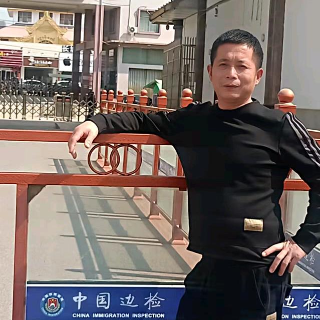 ༺༂晚风遇明月༃༻