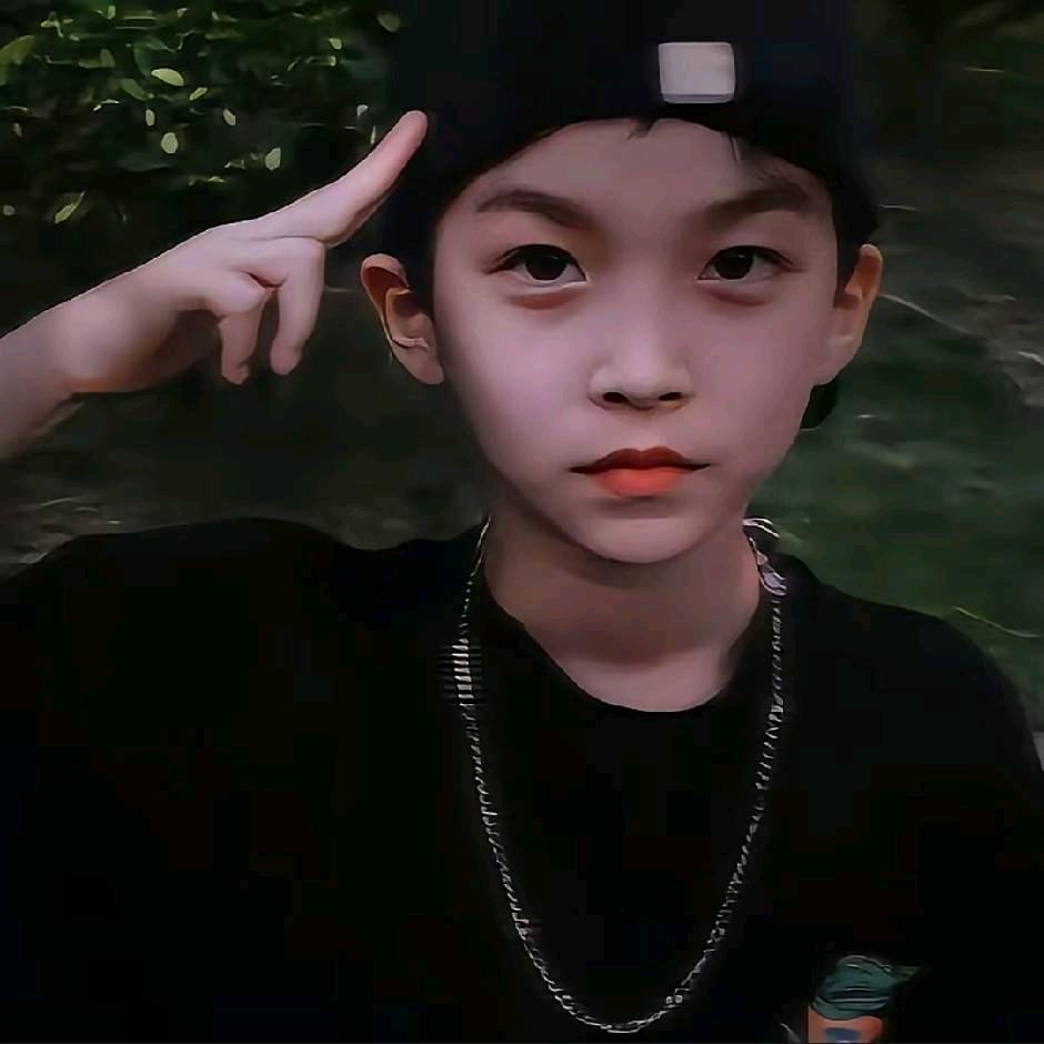 我在日落吃烟火