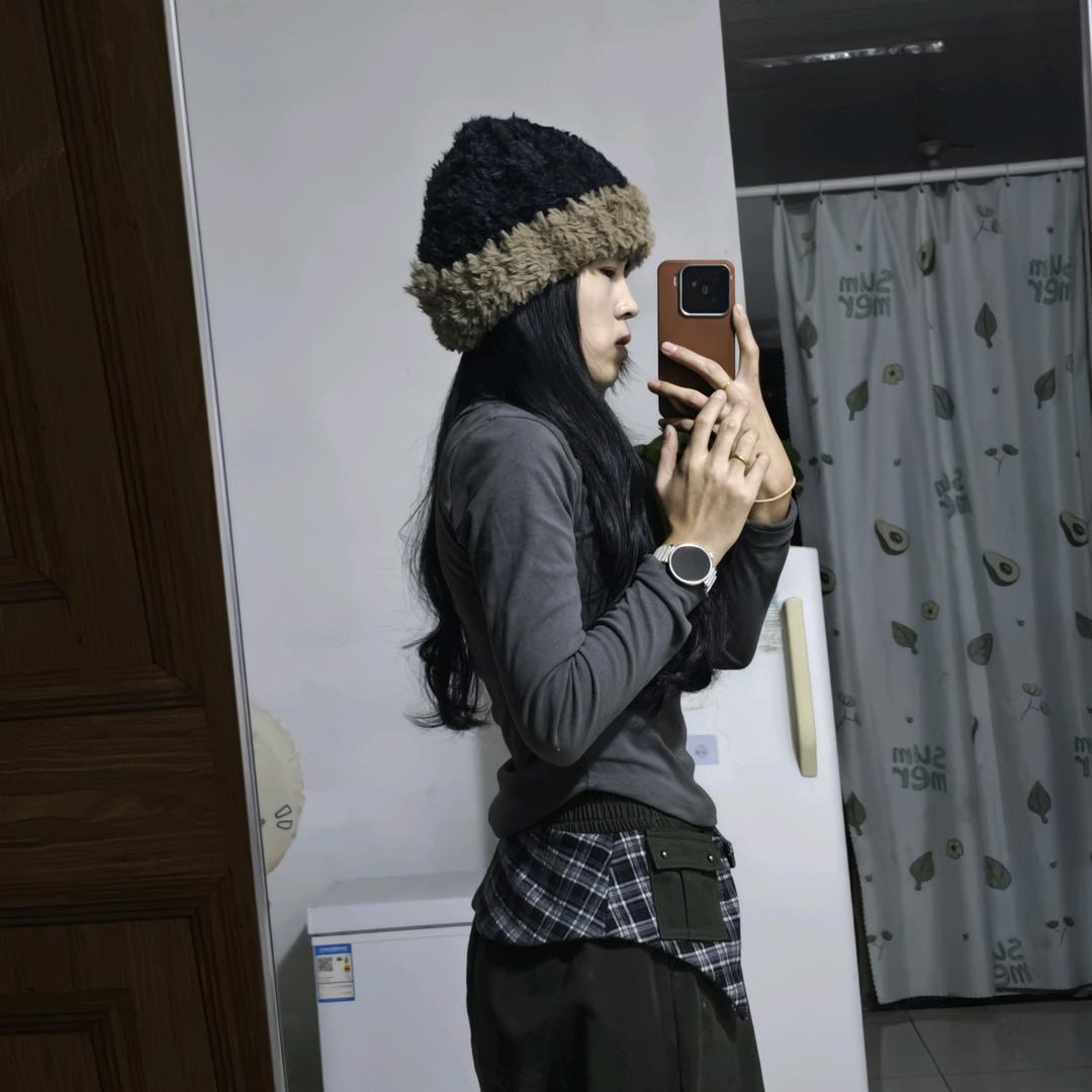 一个无趣的灵魂 ZYH🌻