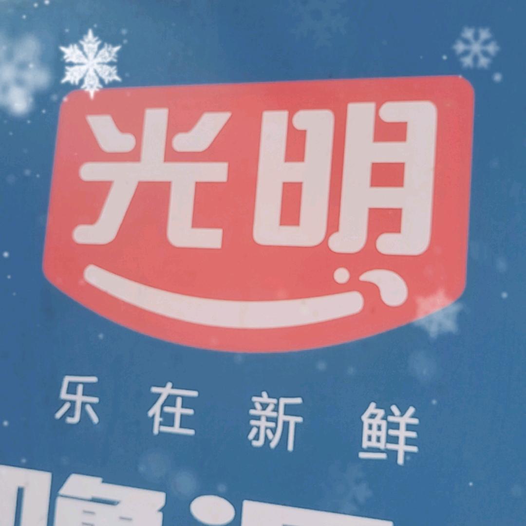 LOOK光明乳业侯腾飞