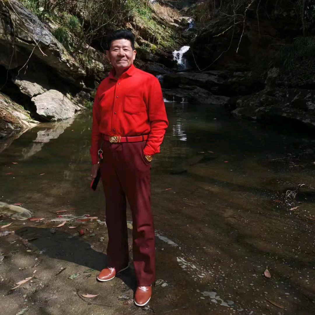 吴礼松  百年婚庆公司老总