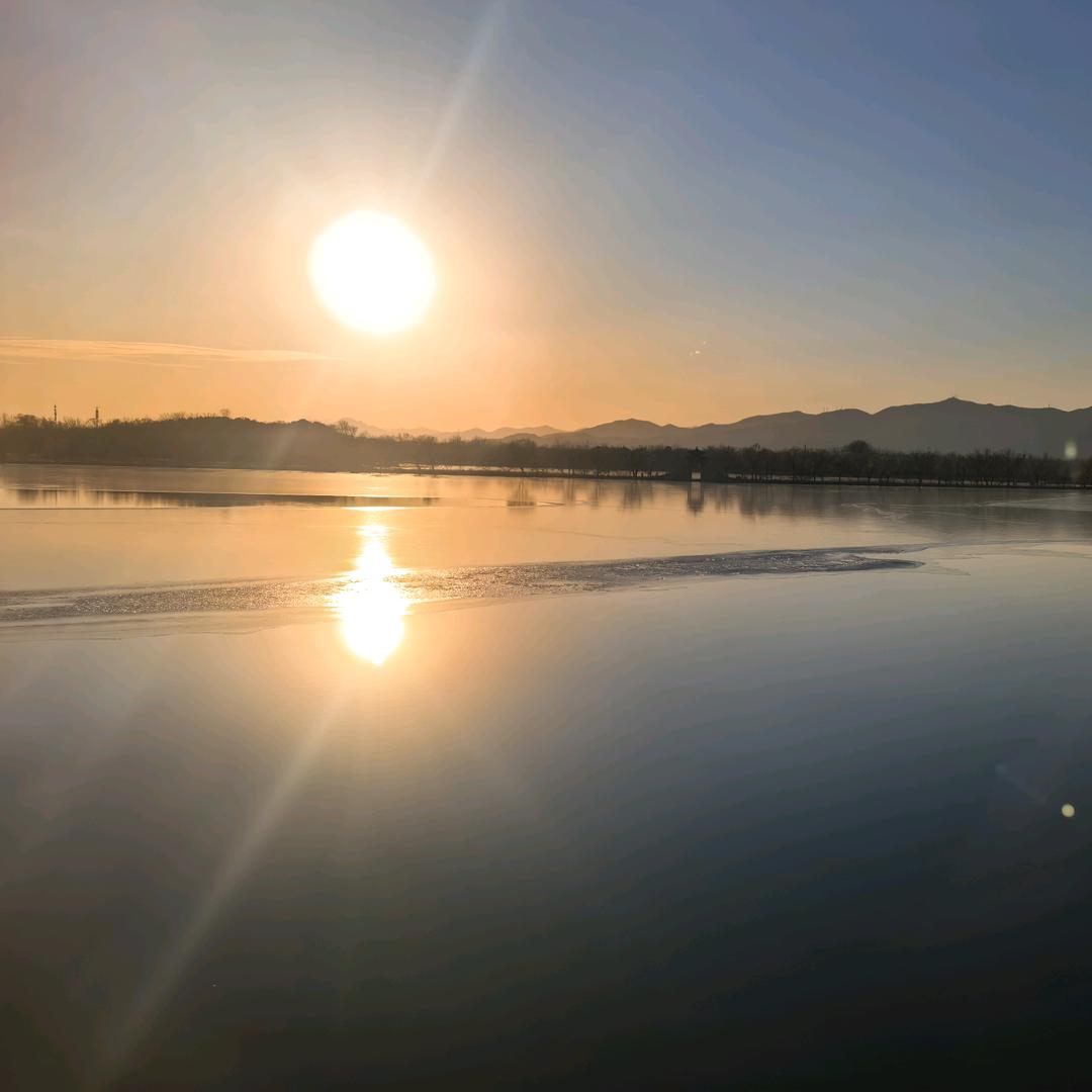 人心便如荒漠。