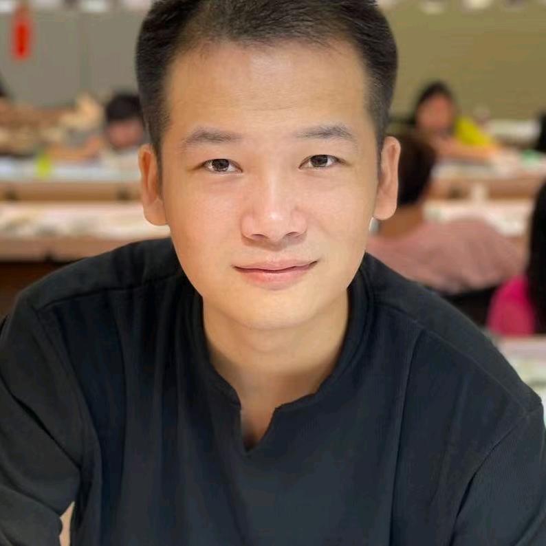 大阳翡翠手镯定制