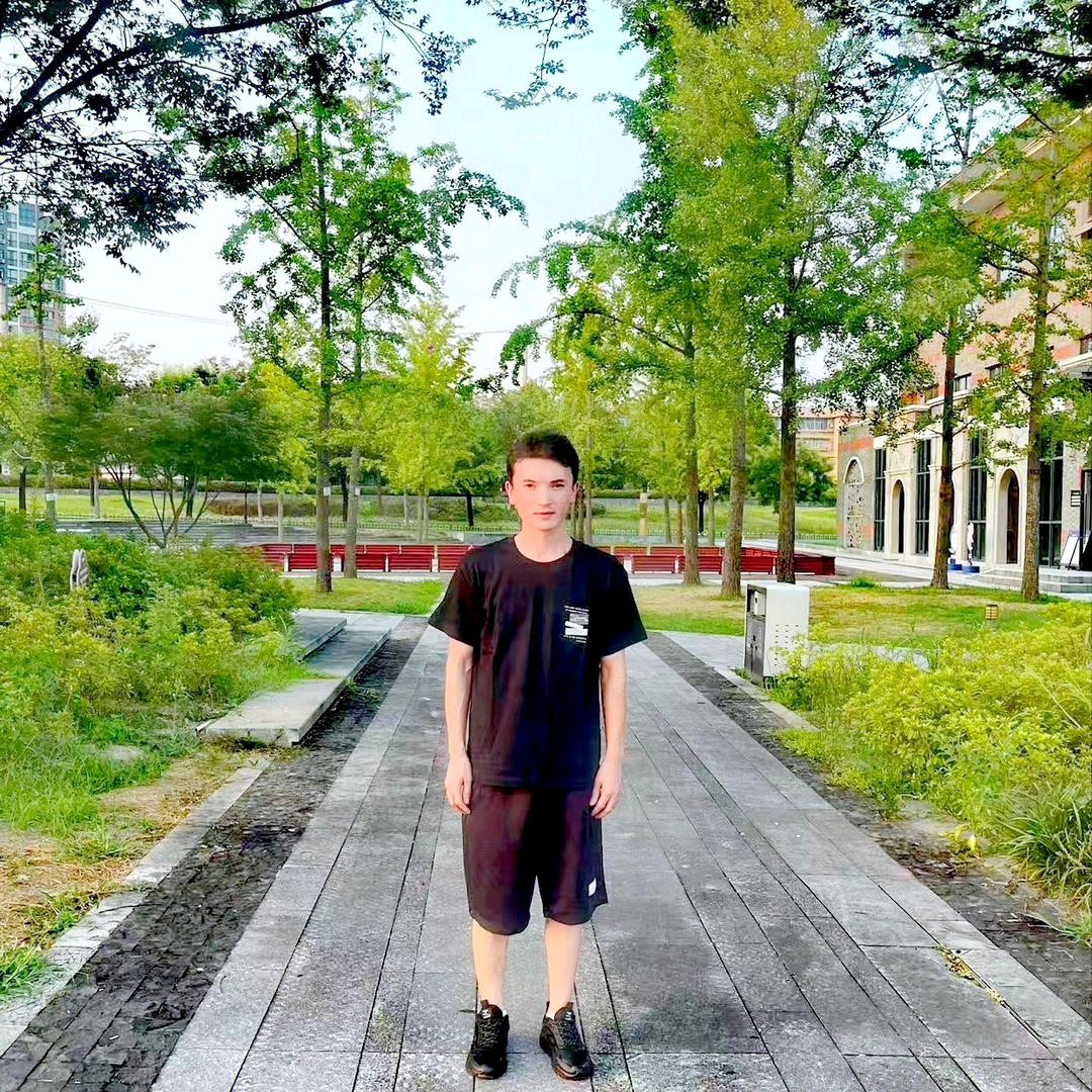 西丁  哥🌘