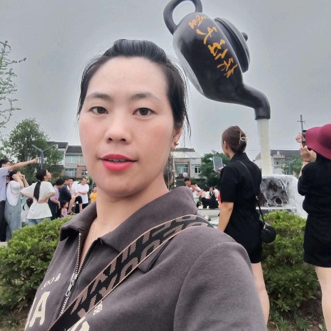 (｢･ω･🎉)｢温文尔雅🎊﷼