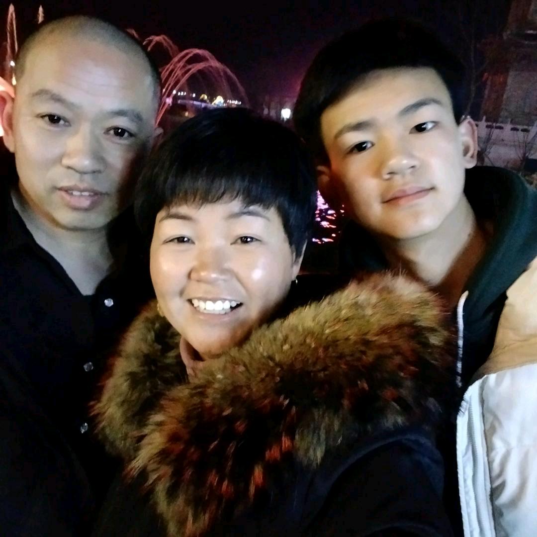 冬日寒梅_257517958