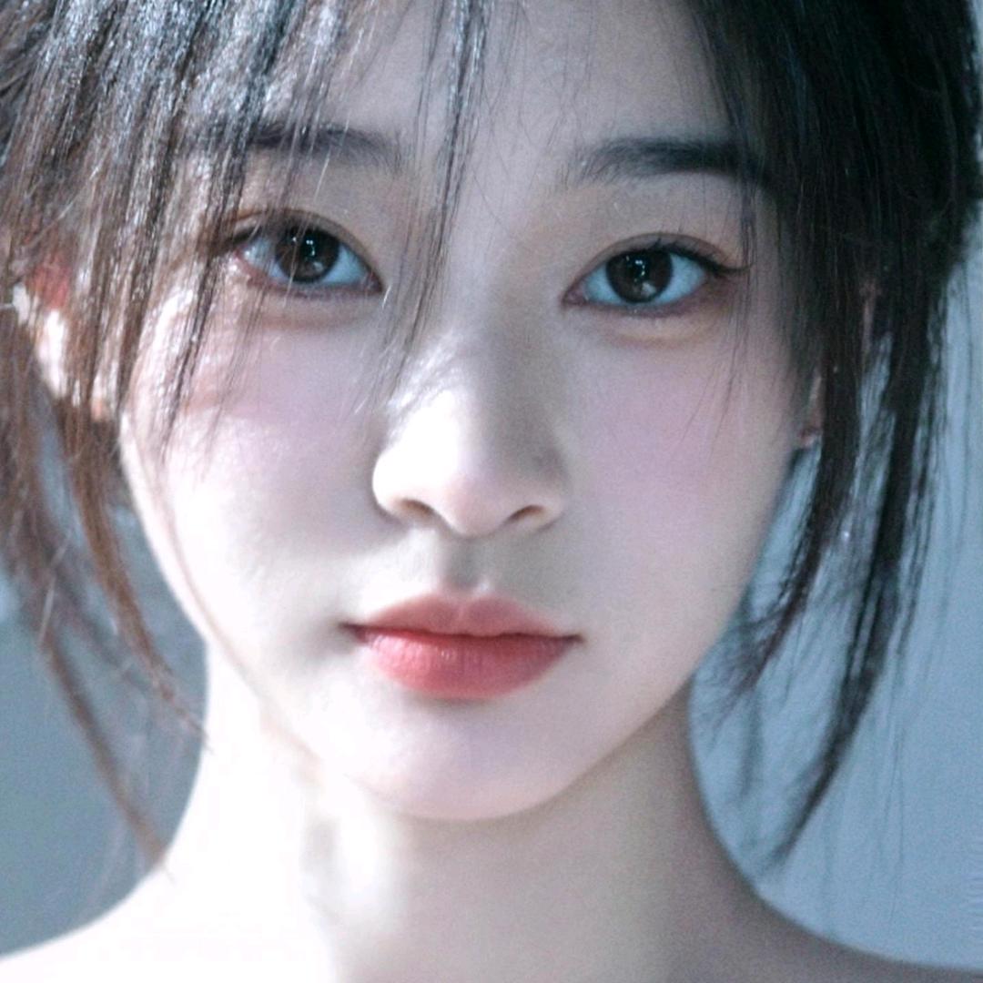 闭麦小美.