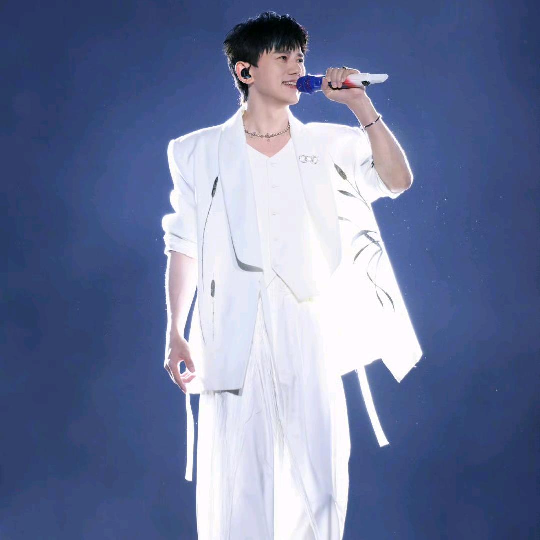 杰⭐️⭐️星小坤