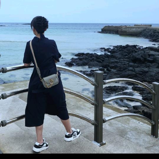 翘首以盼