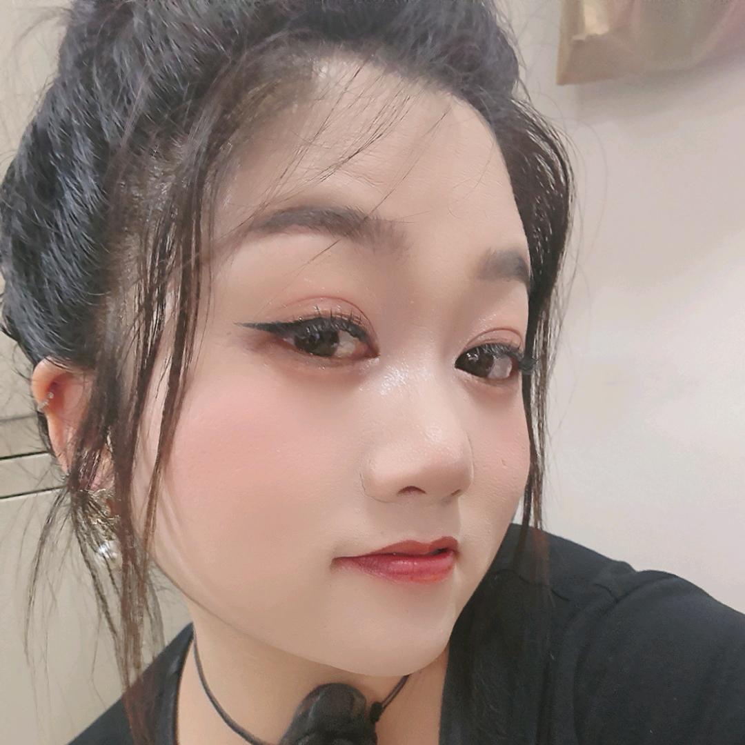 苗族菇凉——芬芬