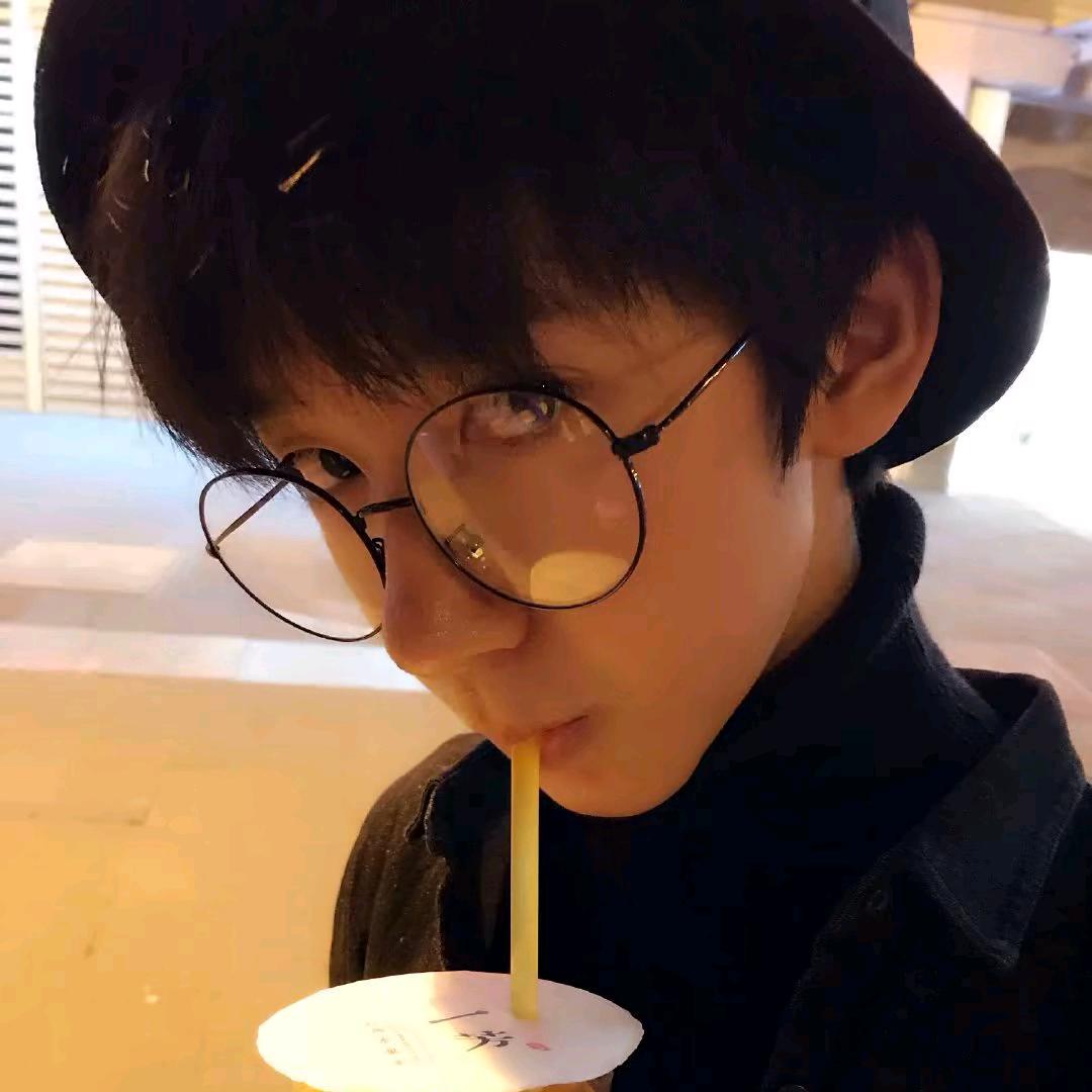 大瓶子